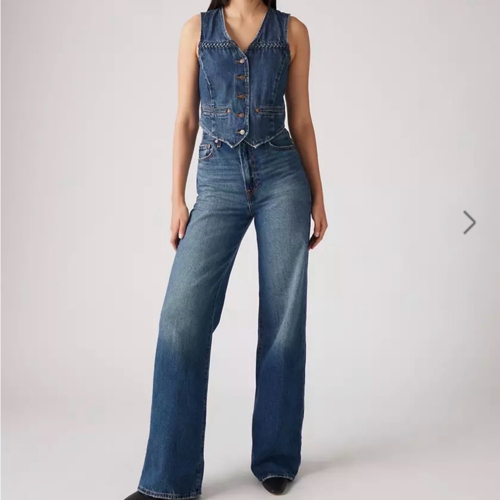 Levi’s RIBCAGE WIDE LEG WOMEN'S JEANS - Size 30